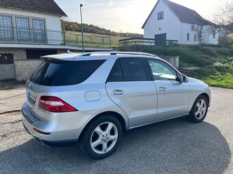 Mercedes-Benz ML 350 - 4