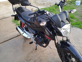 Honda cbf125 - 4