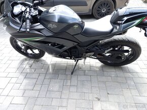 Kawasaki ninja 300 - 4