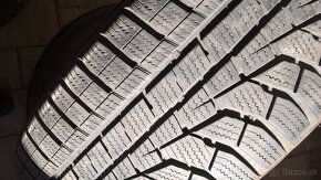 2 ks ZIMNÉ 225/65 R17 102H HANKOOK  cca 7 mm - LEN 35.-€/kus - 4