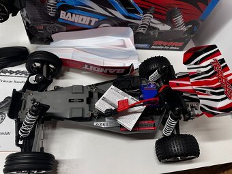 nová buggy Traxxas Bandit 1:10 - 4