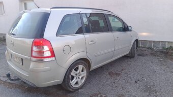 Opel Zafira B - 4