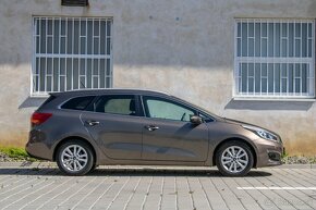 Kia Cee´d SW 1.6 GDi Gold - 4