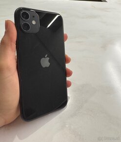 Iphone 11    128 GB - 4