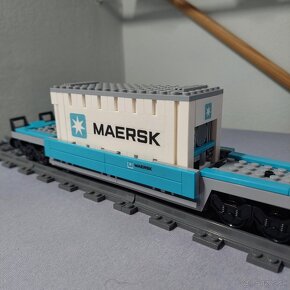 LEGO Creator Maersk Train 10219 - 4