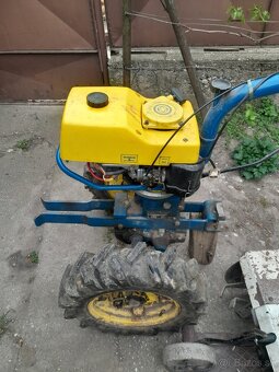 Traktor, rotovator a pluh znacky Agzad plus vlecka - 4