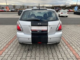 Kia Rio 1.4i 16V 71kw koup ČR naj. 136t digi klima - 4