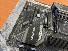 MSI MAG B550 TOMAHAWK, socket AM4 - 4