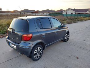 Toyota Yaris 1.0 VVT-i Terra - 4