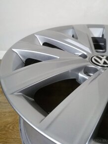 VW Arteon - 4x orig. ALU disky VW 5x112 R17 Praha - 4