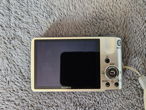 Sony Cyber-Shot DSC-HX7V 16.2 MP - 4