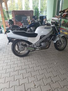 Honda Revere 650 - 4