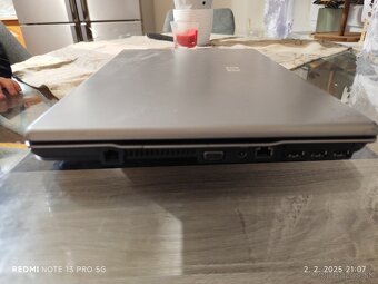 HP Compaq 6820s - 4