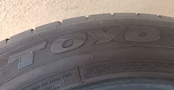 225/55 R19 99V Toyo - 4