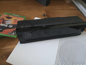 Xbox One S 1TB HDD + kinect + ovladač + HRY - 4