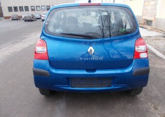 Renault Twingo 1,2 43KW benzín manuál 43 kw - 4