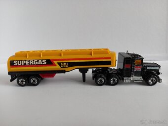 MATCHBOX CONVOY-PETERBILT PETROL TANKER SUPERGAS-POZRI FOTO - 4