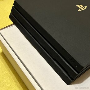 PlayStation 4 PRO 1 TB - 4