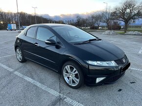 Predam Honda Civic 8G 1.8VTEC - 4