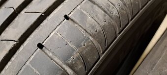 Predám 4ks pekné letné 185/65r15-88H Hankook - 4