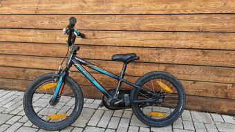 SPECIALIZED HOTROCK 16 - 4