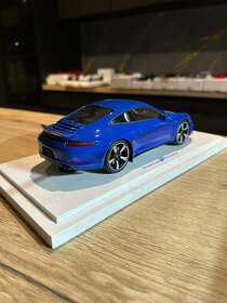 Porsche 911 Club Coupe 1:18 GT Spirit -Dealer model - 4