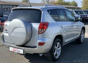 Toyota Rav4 2.2 D-4D SOL KŮŽE KAMERA NAVI nafta manuál - 4