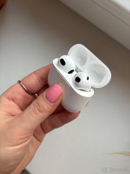 Airpods 3 - 4