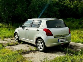 SUZUKI SWIFT 1,3GL 4x4 - 4