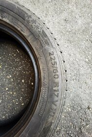 Predám zimnu sadu pneu 225/60R17 Barum - 4