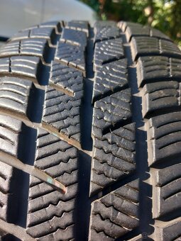 195/60 r15 zimne pneumatiky - 4