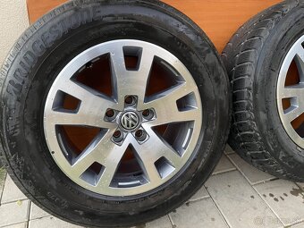 AMAROK orig Alu disky VW 5x120 8jx r17 ET 49 245 65 17 zimné - 4