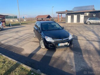 Opel Astra Caravan 1.9CDTI Enjoy - 4