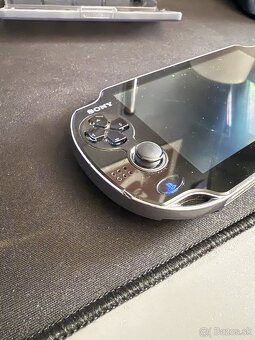 PS Vita - 4