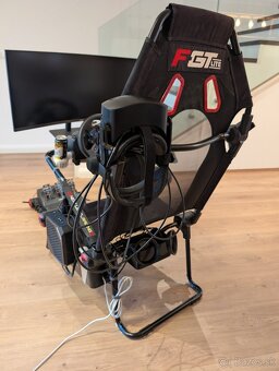 All-in-one racing kreslo s volantom, VR a PC - 4