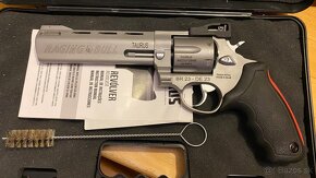 Revolver Raging Bull cal. 44 Mag. - 4