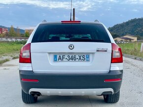 Škoda Octavia Combi Scout 2.0 TDI 4x4 Xenon Alcantara - 4