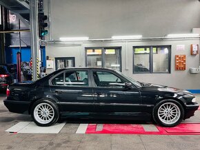 BMW Rad 7 740 i E38, Alcantara + originál fabrický M-Paket - 4