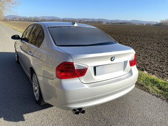 BMW E90 330xi 190kW A/T - 4