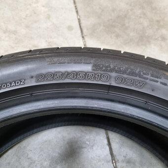 Letné pneumatiky 225/45 R19 BRIDGESTONE DOT2018 - 4