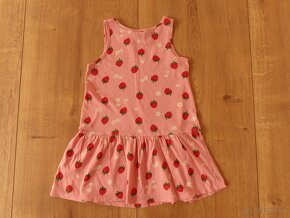 Dievčenské jahodové šaty H&M 98/104 - TOP STAV - 4