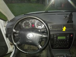 Predám VW Passat 1,9TDI,ročnik 7.2004 - 4