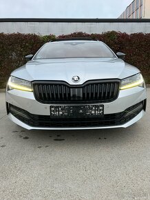 Škoda Superb Sportline 147KW model 2022 panoráma - 4