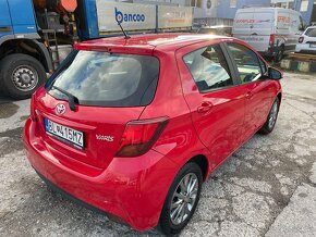 YARIS - 4