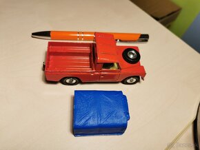 Corgi toys Land Rover - 4