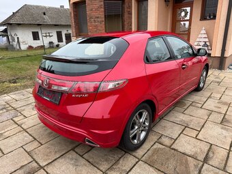 Honda Civic 1,4i - VTEC, benzin, rok 2011 - 4