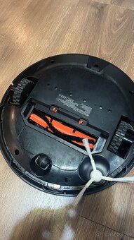 Predám roboticky vysávač xiaomi mop vacum - 4