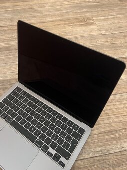 MacBook Air 13 M2 - 4