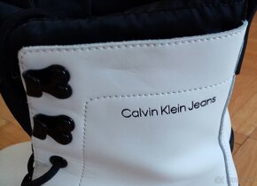 Calvin Klein. - 4