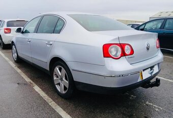 Predam Volkswagen Passat 2,0 TDI sport Dovoz GB Anglicko - 4